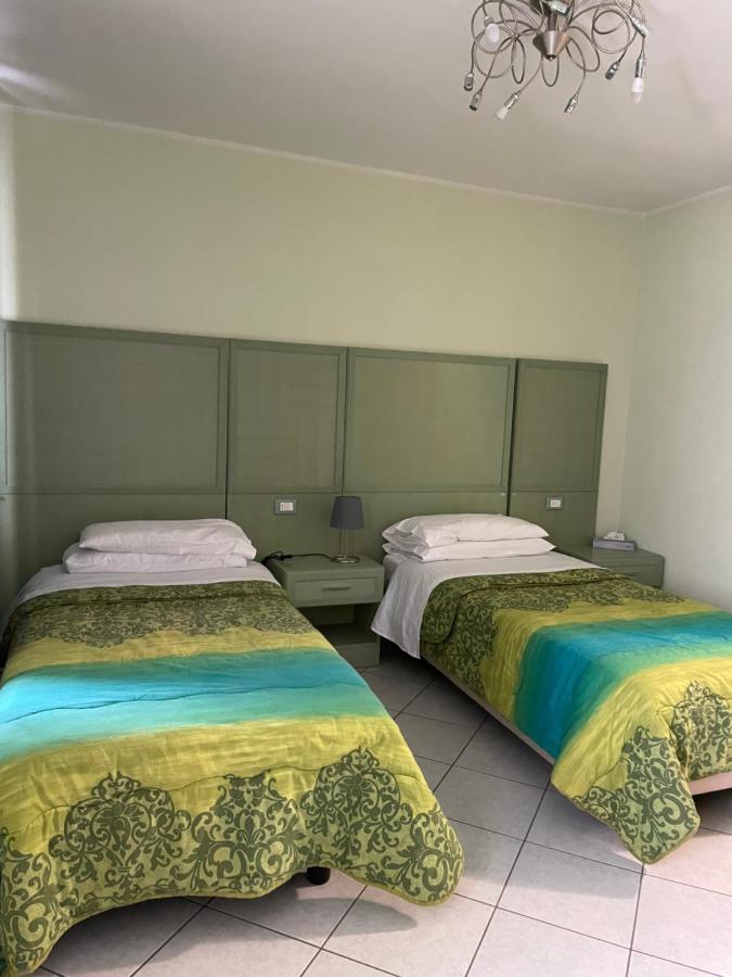 Casa Azzurra Camere Serravalle Sesia Exterior foto